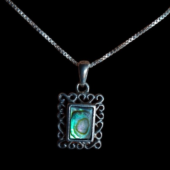 925 Silver and Abalone delicate pendant necklace – 16in - Picture 2 of 2